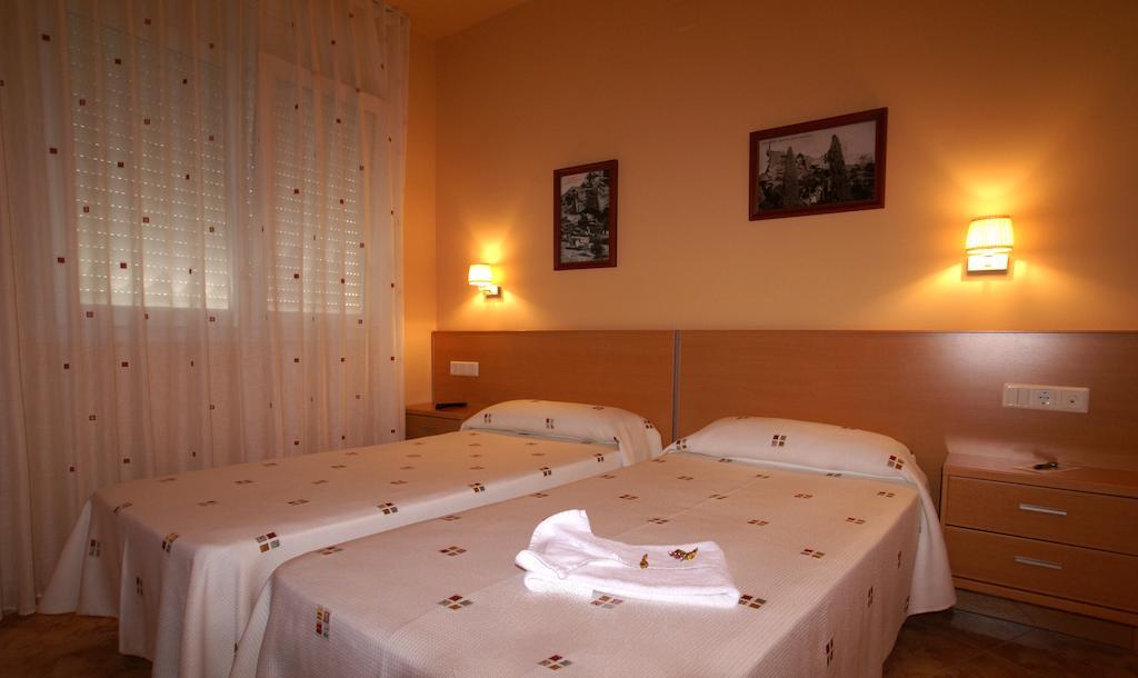 Hotel Mont-Roig Kültér fotó