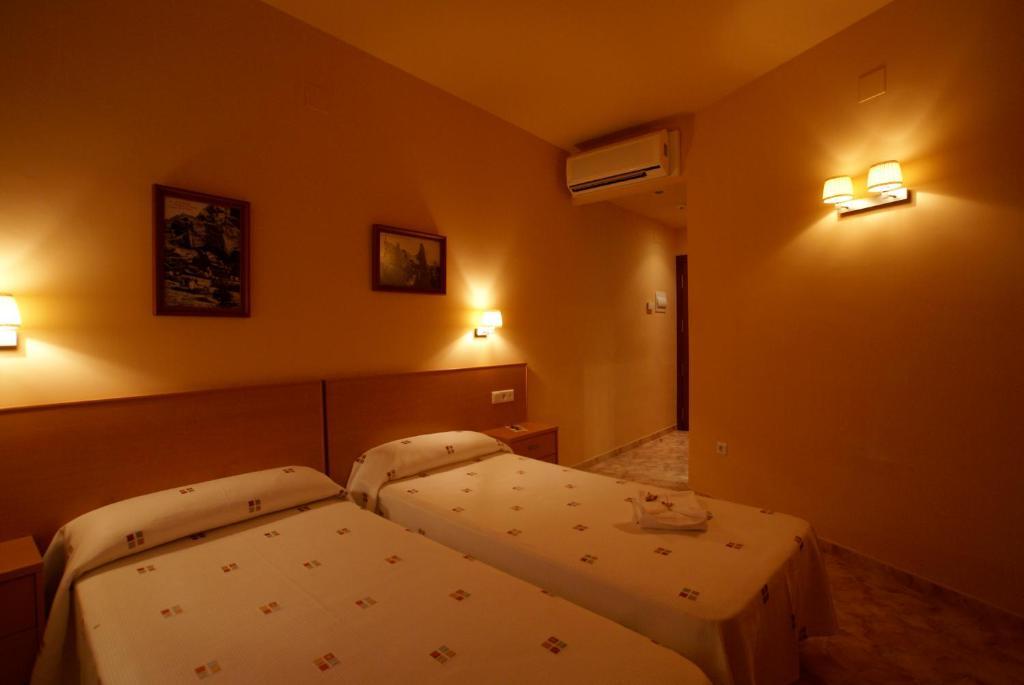 Hotel Mont-Roig Kültér fotó